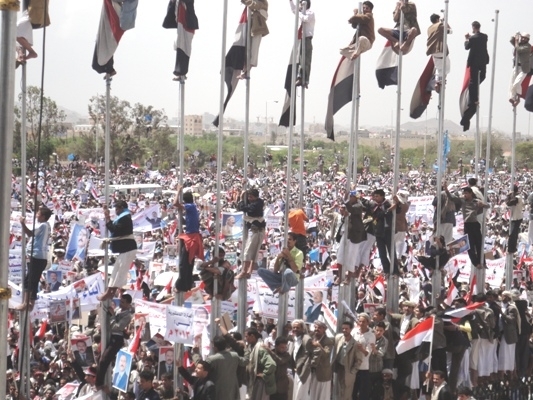  اليمن : صمود مؤتمري يسقط رهان الفوضى 