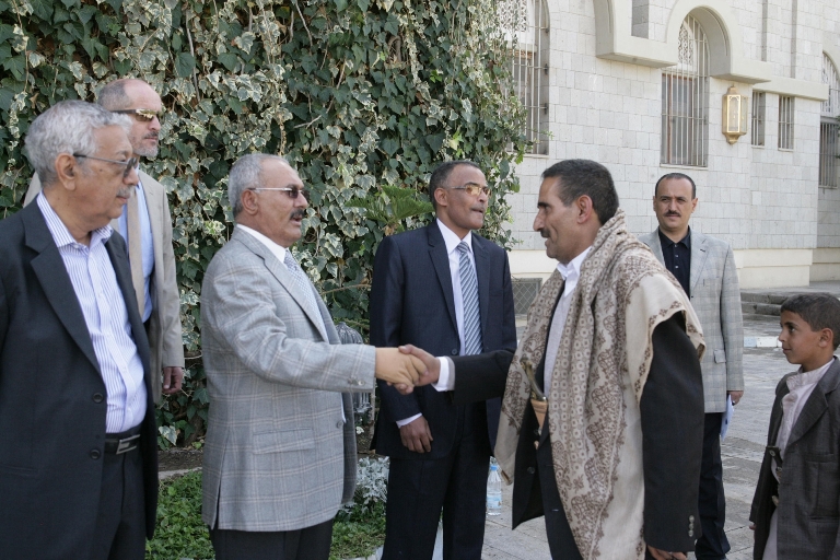 الزعيم علي عبدالله صالح يستقبل جموع المهنئين بعيد الاضحى لليوم الثالث على التوالى
