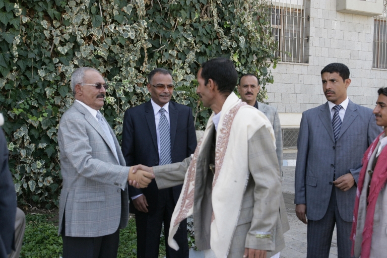 الزعيم علي عبدالله صالح يستقبل جموع المهنئين بعيد الاضحى المبارك لليوم الثالث على التوالي