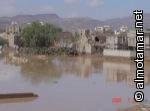 Almotamar Net - GOVERNORATES: Heavy rains caused Friday damages in peoples possessions, claimed the live of a lady and injured others in various areas of Yemen. 
According to field reports, a Yemeni lady died, and two men were injured as their home collapsed in Radaa city, al-Baida governorate. 
