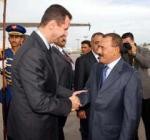 Almotamar Net - Aden, Yemen-The Syrian president Bashar al-Assad made Saturday afternoon a tour of the seaport city of Aden, visiting the gate of the city and the historical site of water cisterns and received the key of the city from the governor of the Aden Ahmed al-Kuhlani.