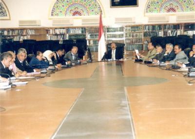 Almotamar Net - The General Committee of the General Peoples Congress (GPC) on Thursday held a meeting presided over by President Ali Abdullah Saleh, the Leader of the GPC, discussing many of issues and topics on its agenda and related to many developments in the Yemeni national arena. 

