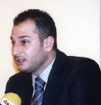 Almotamar Net - Chairman of the Investment Authority in Yemen Salah al-Attar said Sunday the amendments in investment law in Yemen include customs exempts, income tax reduction for the companies by 15% for investment projects and modification in the formation of the investment Authority Board of Directors by 50% of the public sector and 50% of the private sector. 

