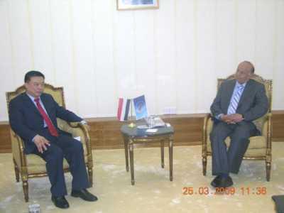 Almotamar Net - Vice President and Deputy Chairman of General People Congress Party Abduh Raboh Mansor Hadi Abdullah Saleh received on Wednesday a Chinese delegation headed by the deputy chairman of the foreign relations at the Communist Party of China CPC over relations between two parties. 