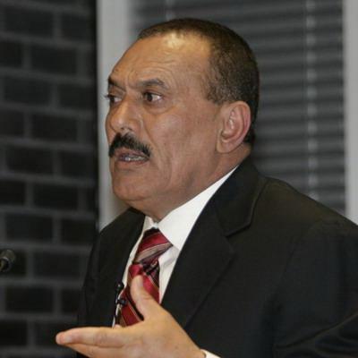 Almotamar Net - President Ali Abdullah Saleh headed on Saturday a consultative meeting for the political, legislative, security and military leaderships over the situation in some governorates. 