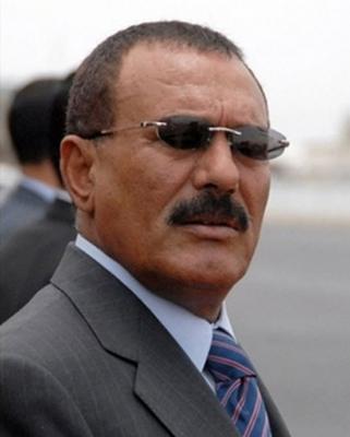 Almotamar Net - Well-informed sources have said Thursday that president Ali Abdullah Saleh would announce a new initiative of comprehensive dialogue between different factions of the national work of both in power and opposition. This would be included in the Presidents speech to be delivered Thursday evening to the Yemeni people inside and abroad on the advent of Eid Al-Adha and the 42nf national Day of Independence and the 20th anniversary of signing the unity agreement.  