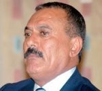 Almotamar Net - President Ali Abdullah Saleh received on Friday a number of religious scholars in Aden. Talking to the scholars, president congratulated them on the 20th anniversary of the Yemeni unification, to be celebrated on May 22 in Taiz city, noting the great bless of this unity bestowed on all Yemenis along with its achievements with respect to security, peace and development. 

