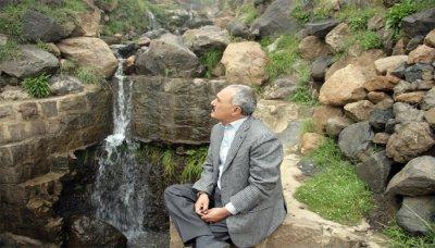 Almotamar Net - President Ali Abdullah Saleh paid on Wednesday an inspection visit to the districts of Bani Matar and Shibam Kokaban in Sanaa province.