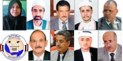 Almotamar Net - The newly-appointed members of the Supreme Commission for Elections and Referendum (SCER) were sworn in on Sunday before President Ali Abdullah Saleh. 