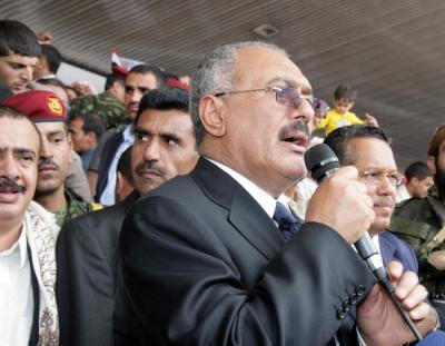 Almotamar Net - Sana�a-President Ali Abdullah Saleh on Friday announced his welcoming of the initiative proposed by Gulf Cooperation Council (GCC)�s Foreign Ministers as part of the endeavors of brethren in the GCC states for resolving the current crisis in Yemen. The President emphasised he keenness on dealing positively with it in the framework f the constitutional legitimacy. 