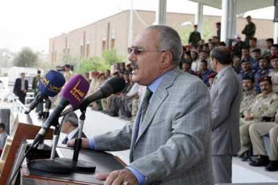 Almotamar Net - Sana�a- President Ali Abdullah Saleh said on Saturday that the opposition joint meeting parties (JMP) want to bring the country into a civil war."We refuse to be dragged into a civil war, which will not be in the interest of Yemen nor in the interest of the region", said President Saleh.