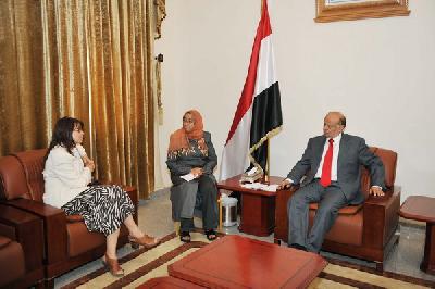 Almotamar Net - Vice President Abdo Rabbo Mansour Hadi met here on Saturday with charge daffaires of the British embassy in Yemen Fiona Gibb