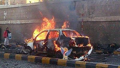 Almotamar Net - Security services have identified the attacker who blew up a car bomb near the Police Academy on Wednesday killing 37 would-be cadets and injuring 63 others, the Sanaa Police Chief, Brigadier General Abdul Razaq al-Mouayad said.

al-Mouayad said  that  the attacker parked the car near a crowd of policemen waiting outside the academy to be enrolled as cadets and fled the scene before the car went off.
