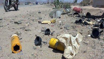 Almotamar Net - Saudi aggression warplanes dropped on Tuesday two cluster bombs on al-Abdin area in Saada province. 

A local official said that the cluster bombs targeted citizens farms and their houses. 
