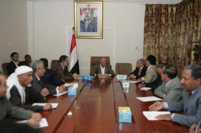 المؤتمر نت - الرئيس علي عبدالله صالح رئيس المؤتمر الشعبي العام يرأس اجتماعا للجنة العامة 