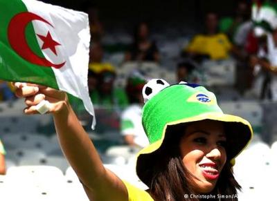 المؤتمر نت - كالت بعض الصحف الجزائرية المديح للمنتخب الأول عقب اقصائه أمام ألمانيا 1/2 في دور16 لمونديال البرازيل، مؤكدة أن "مغامرة الخضر انتهت بتشريف العرب وإفريقيا".