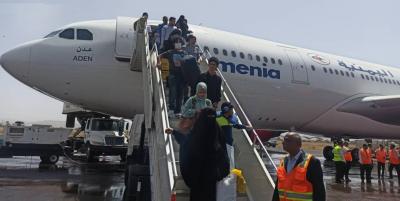 المؤتمر نت - وصلت إلى مطار صنعاء الدولي اليوم الرحلة التجارية المدنية الثانية التابعة لشركة الخطوط الجوية اليمنية قادمة من المملكة الاردنية الهاشمية وعلى متنها 60 مسافراً