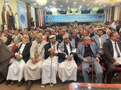 المؤتمر نت - تلقى رئيس المؤتمر الشعبي العام الشيخ صادق امين ابو راس عددا من برقيات التهاني من عدد من قيادات الاحزاب السياسية في اليمن