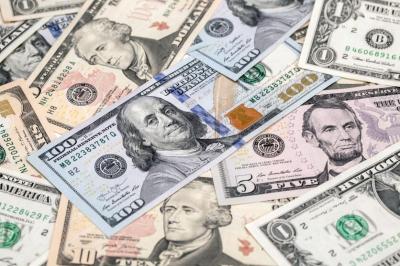 المؤتمر نت - الدولار يتجه نحو مزيد من الانخفاض 
