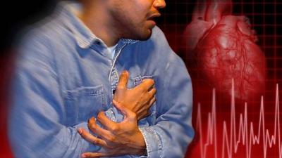 المؤتمر نت - تحدث النوبة القلبية، أو احتشاء عضلة القلب، عندما لا يصل الدم الغني بالأكسجين إلى جزء من عضلة القلب، وتختلف النوبة القلبية عن السكتة القلبية