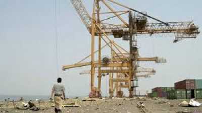 المؤتمر نت - 12 غارة عدوانية على ميناء الحديدة