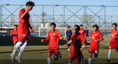   -                        3-0      