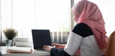   -                 ɡ           