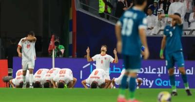 المؤتمر نت - بلغ المنتخب الأردني الدور قبل النهائي من بطولة كأس العرب لكرة القدم، بعد فوزه على نظيره العراقي 1-صفر، الجمعة، ضمن منافسات دور الثمانية