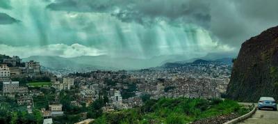 المؤتمر نت - كشف الفلكي اليمني عدنان الشوافي، عن مفاجأة غير متوقعة في حالة الطقس باليمن، خلال الساعات المقبلة