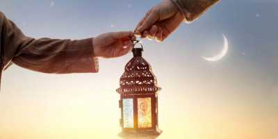 المؤتمر نت - أعلنت دول عربية يوم غدٍ الأربعاء أول أيام شهر رمضان المبارك، فيما أعلنت أخرى أن الخميس سيكون أول أيام الشهر الفضيل