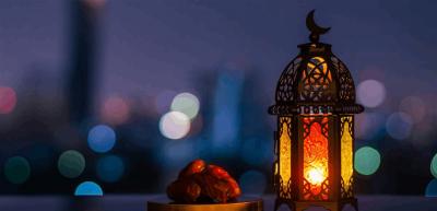 المؤتمر نت - يشكّل شهر رمضان فرصة لإعادة ضبط العادات الغذائية واعتماد نمط حياة أكثر توازنًا، غير أنّ الإفراط في بعض الأطعمة قد يحوّل الصيام من محطة صحية