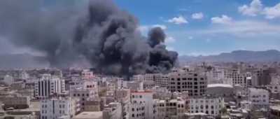 المؤتمر نت - اندلع حريق هائل مساء اليوم، في مصنع "المزنعي" لصناعة الإسفنج في مديرية السبعين بصنعاء